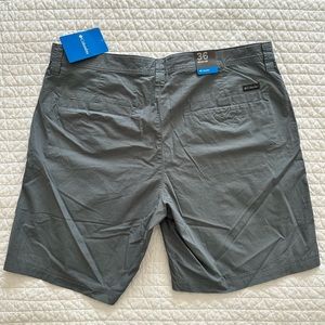 NWT men’s Columbia Shorts